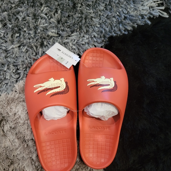 Lacoste  serve slide (unisex) (black and red) available - Picture 8 of 10
